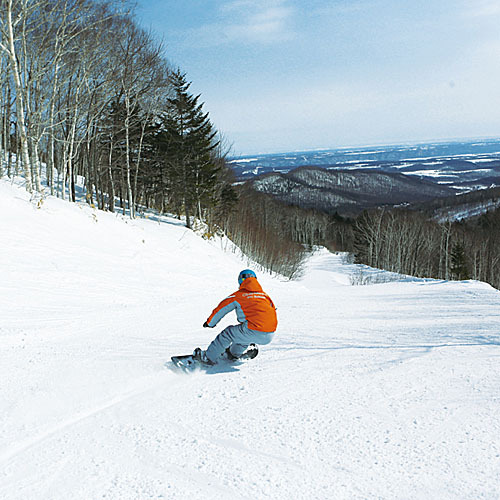 *ウィンタースポーツ/爽快！見下ろす雪景色とともにスノーボードで駆け抜ける！