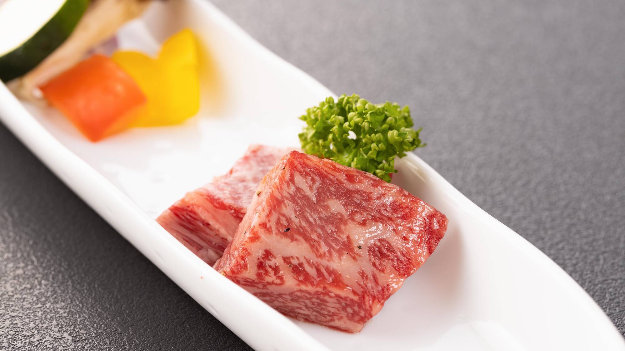 【ご夕食一例】前沢牛尽くし…;「ステーキ」前沢牛の特徴である、とろける旨味を存分にお楽しみください。