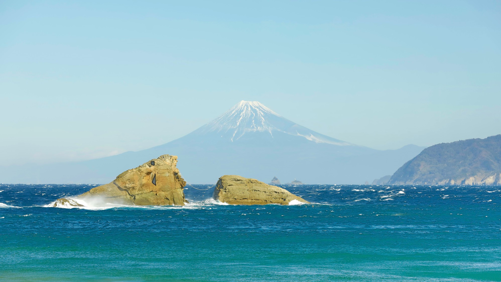 海越しの富士山天気が良い日は海側のお部屋からもくっきりと見えます。