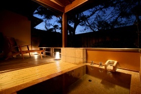 薺の間露天風呂