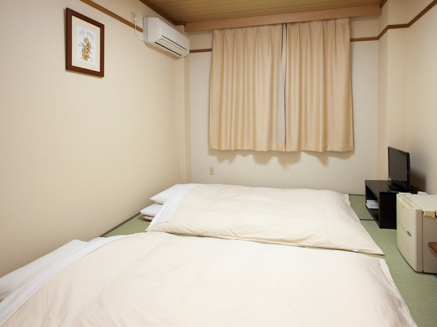 Business Hotel Isezaki Heisei Inn Ideally located in the Isesaki area, Business Hotel Isezaki Heisei Inn promises a relaxing and wonderful visit. The property has everything you need for a comfortable stay. Free Wi-Fi in all rooms, fa