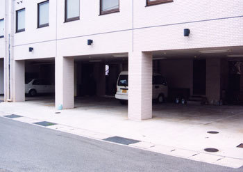 駐車場(一般車基本無料)(大型車や台数が多い場合は応相談)