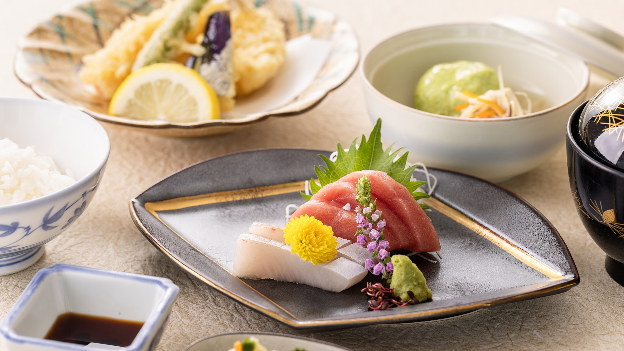 和食レストラン「椿山荘」お食事一例