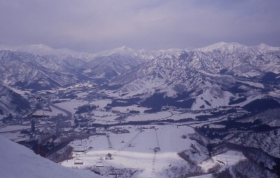 岩原山頂からゲレンデ谷川