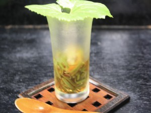 新メニュー『帆立とじゅんさいの酢の物』