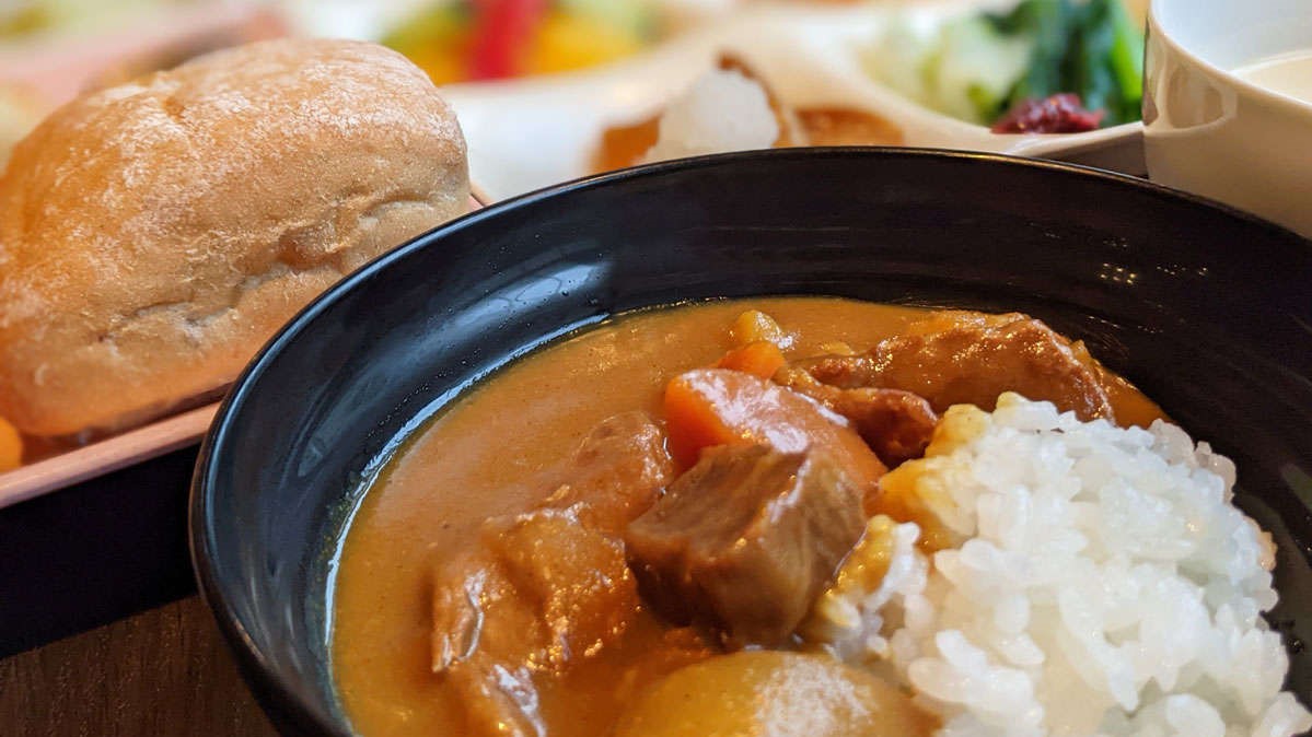 ＊【朝食ビュッフェ】お子様はもちろん大人にも人気の朝カレー
