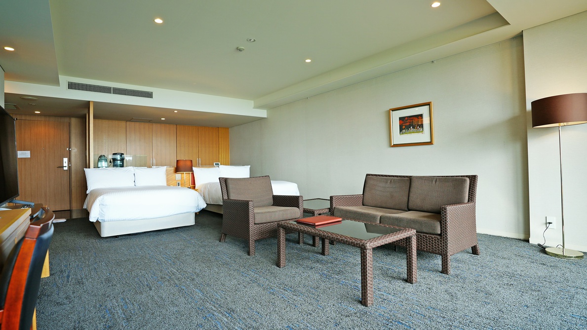 洋室／総平米数85平米以上のシンプルなインテリアで統一された、ゆとりある広さのスイート仕様