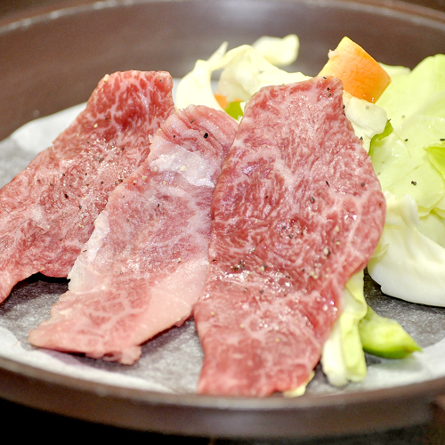 【夕食一例】夕食には飛騨牛もご堪能いただけます♪