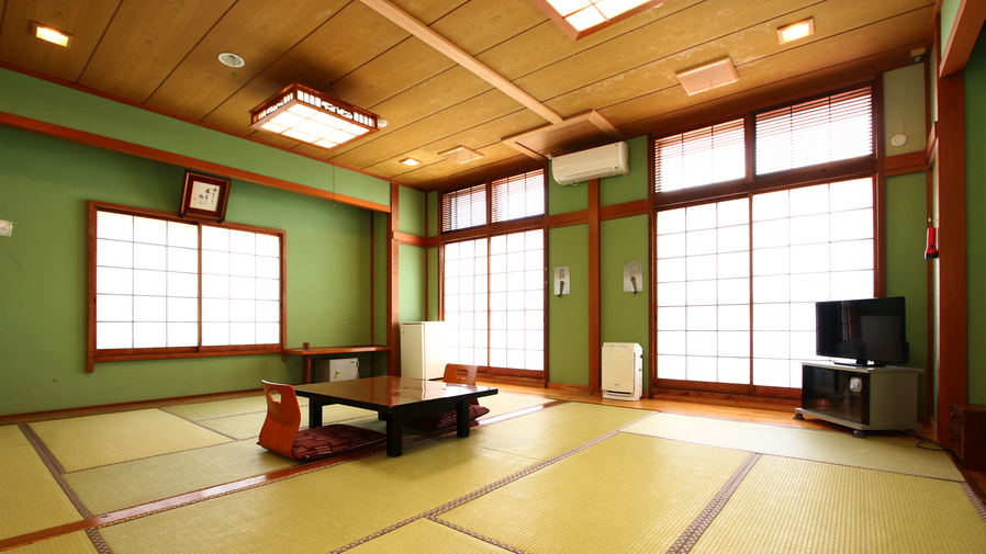 15畳和室広々とした和室でゆったりとご利用していただくことが可能です♪