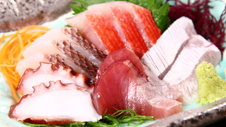 夕食お造りの盛り合わせ！