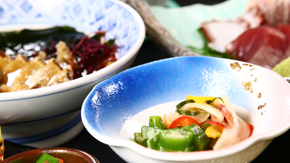 煮アワビプランボリューム満点の海の幸料理を満喫してください♪