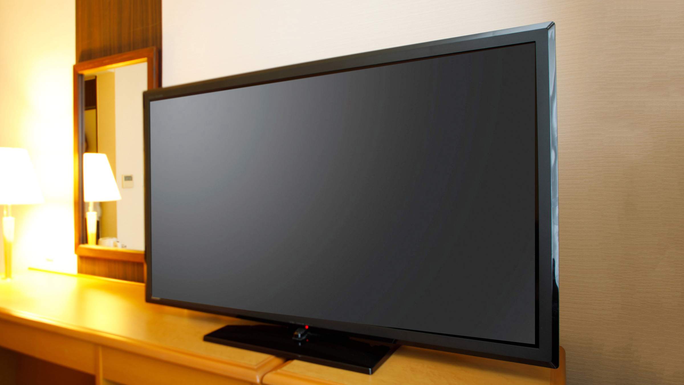 客室テレビ５０インチ