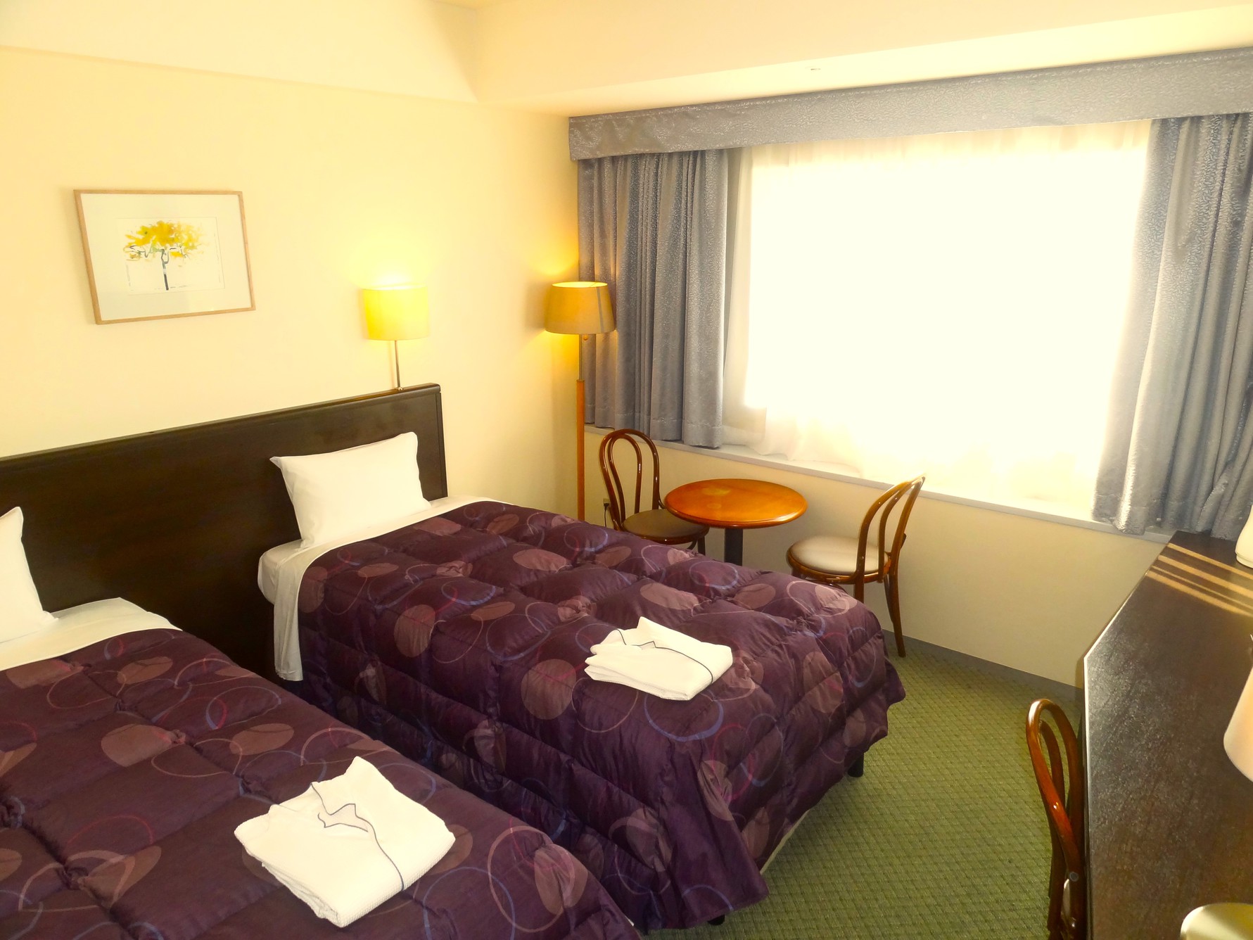 レギュラーツイン