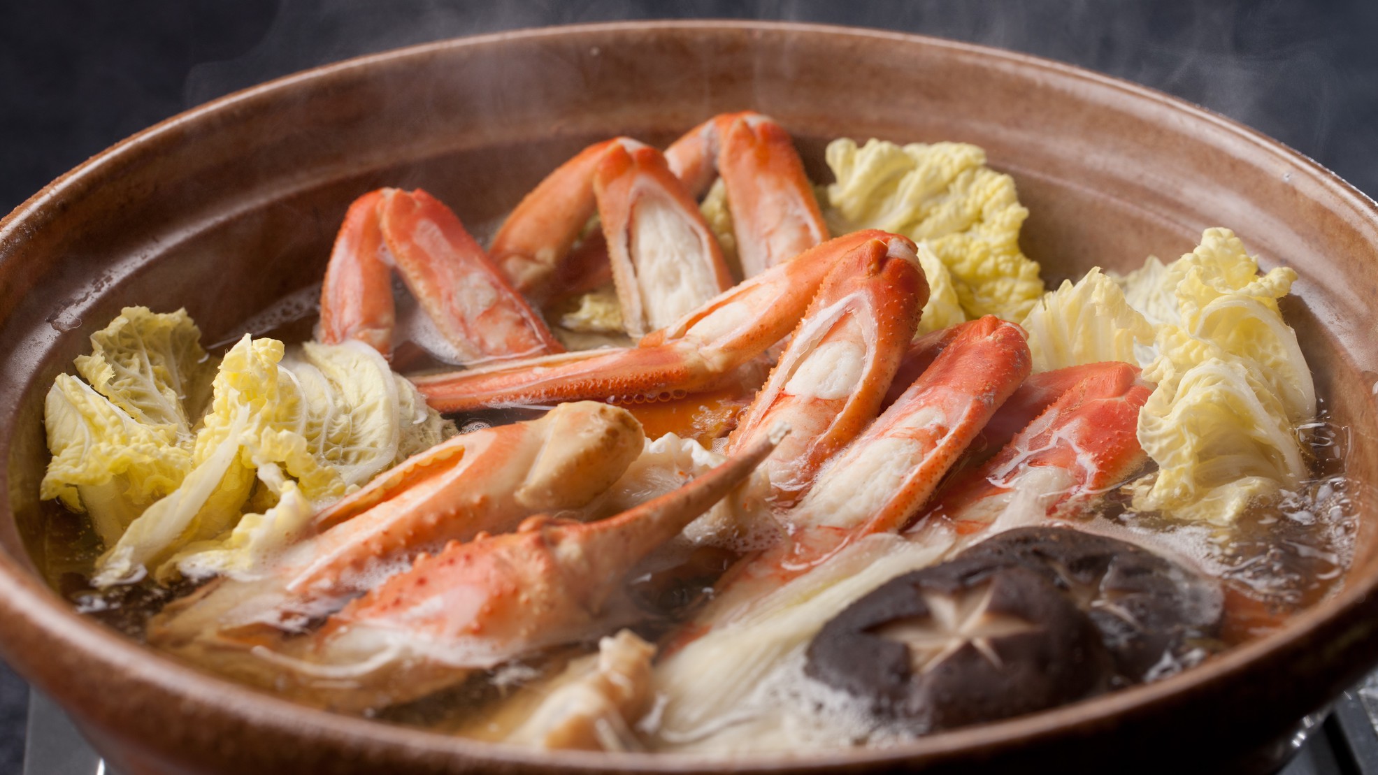 【かにすき鍋】冬はやっぱりかにのお鍋で決まり♪かにの旨味が溢れます。