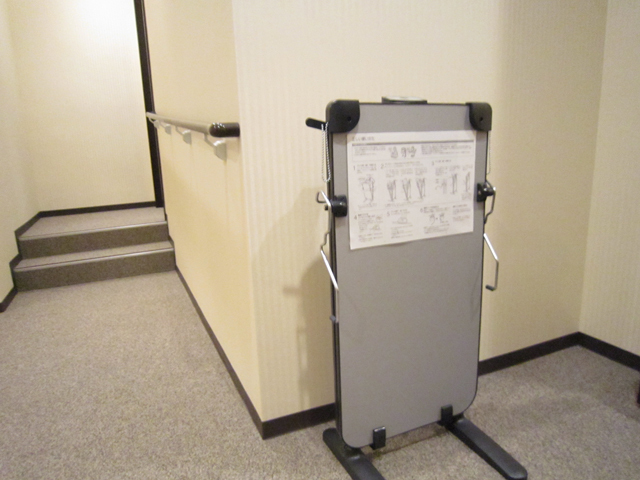 Ｃズボンプレッサー