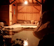 夜の貸切露天風呂