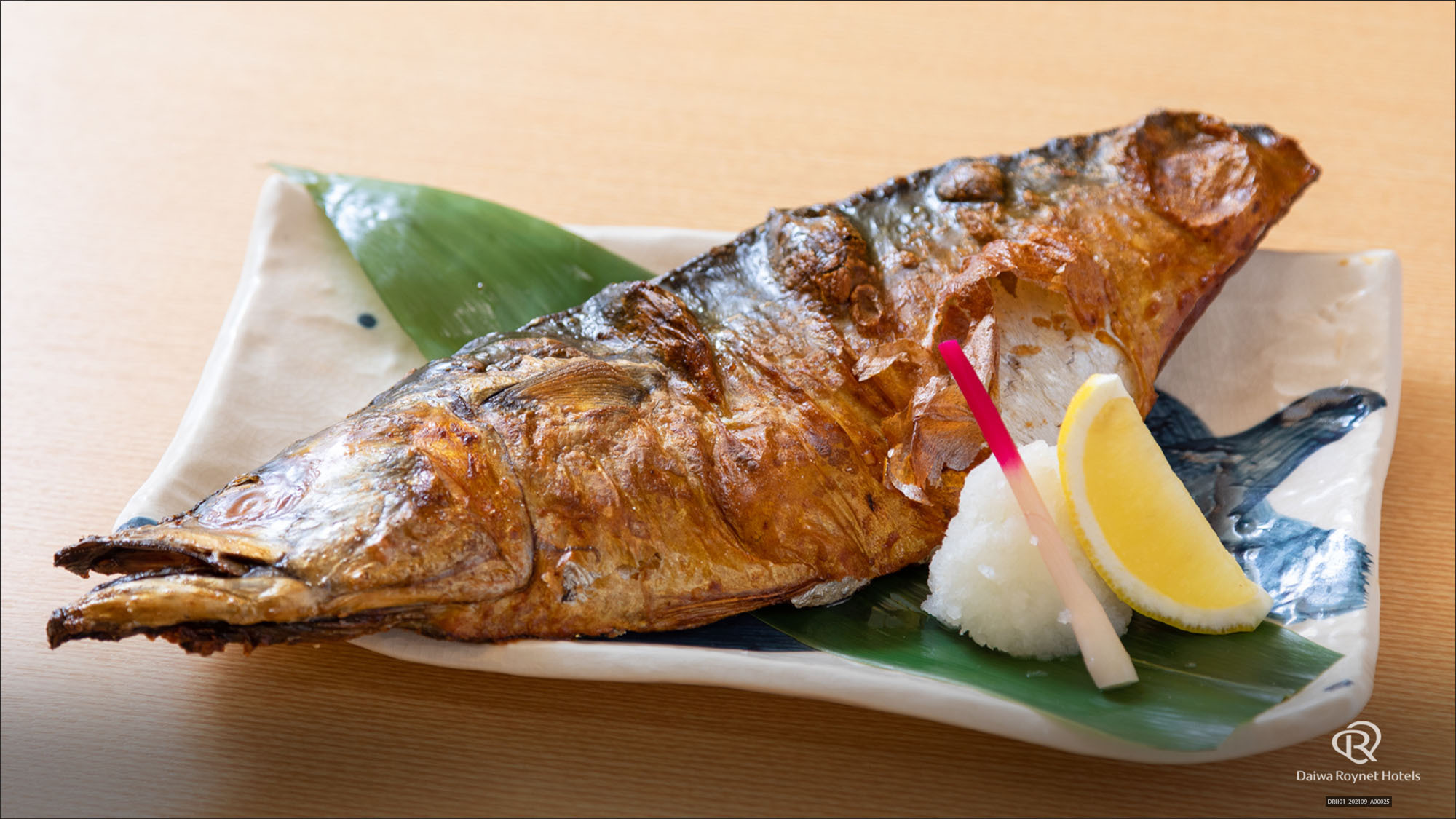 1階居酒屋「海の台所 稲瀬」夕食メニュー一例八戸前沖鯖特大塩焼き