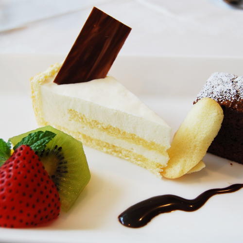 ＜洋食一例＞シェフが腕によりをかけた西洋ディナーコースをお楽しみください。