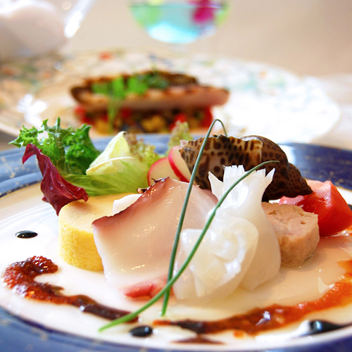 シェフが腕によりをかけた西洋ディナーコースをお楽しみください（一例）