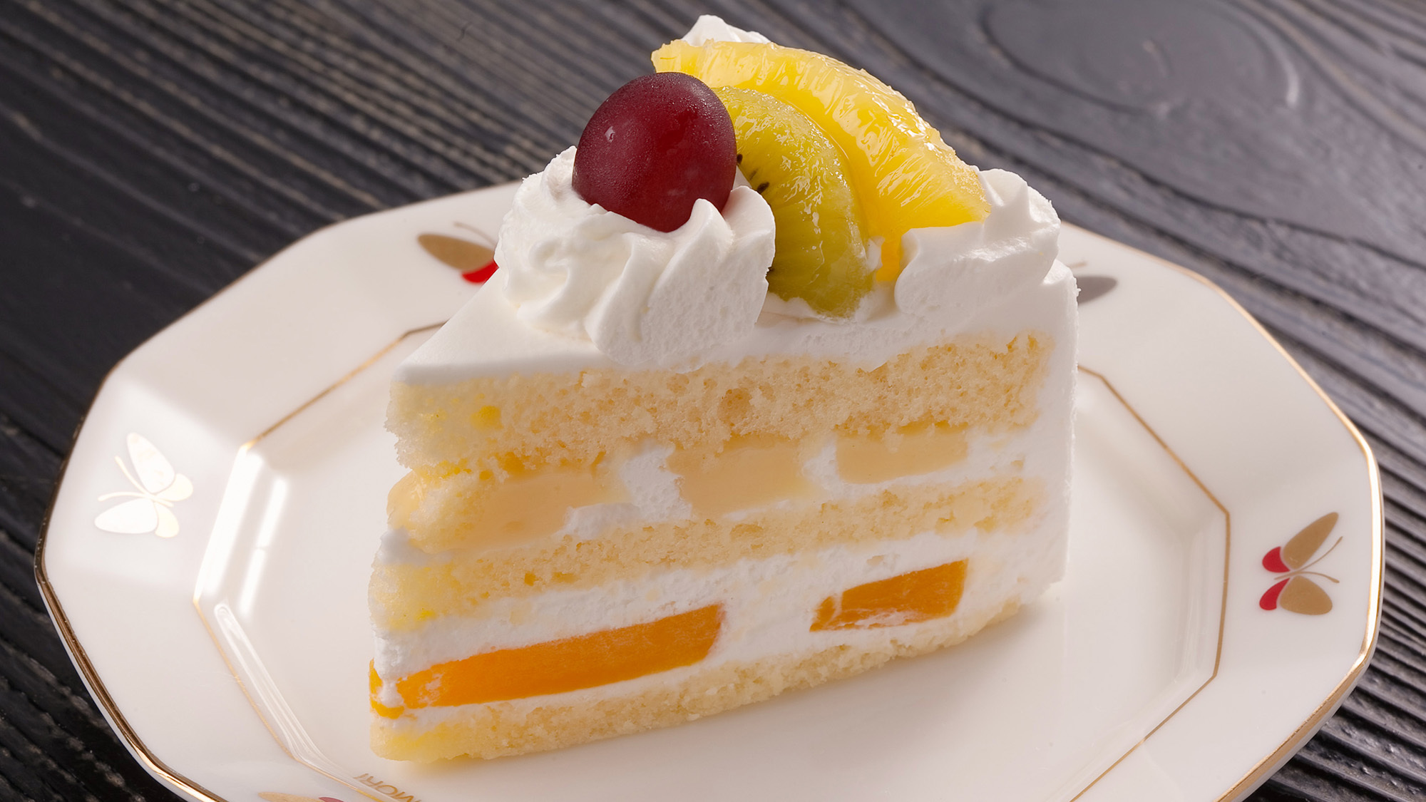 ・【生ショートケーキ】フルーツたっぷりの定番ショートケーキ♪