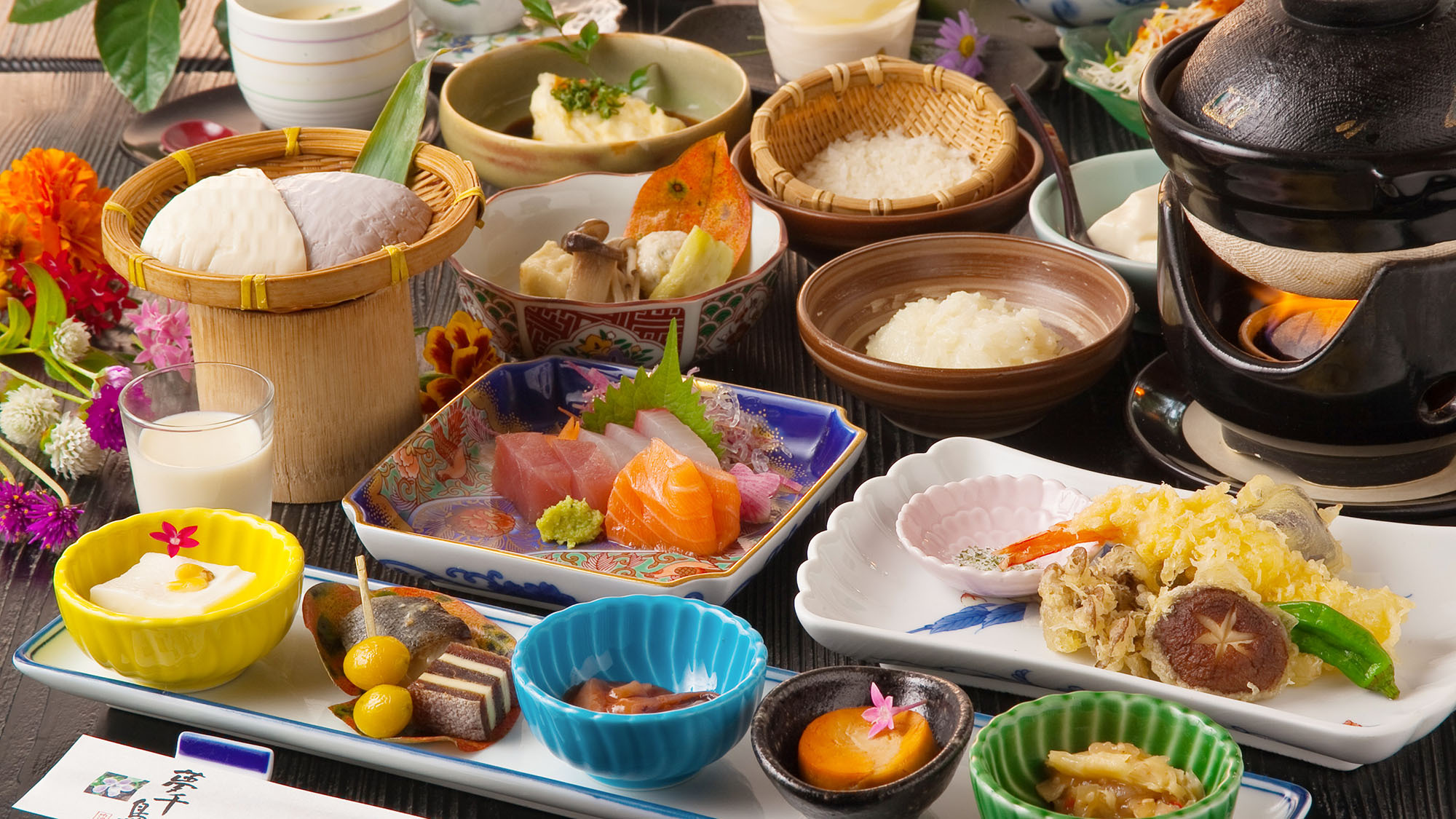 ・【ランチ】新鮮なお刺身やサクサクの天ぷらなど心づくしの料理をお召し上がりください