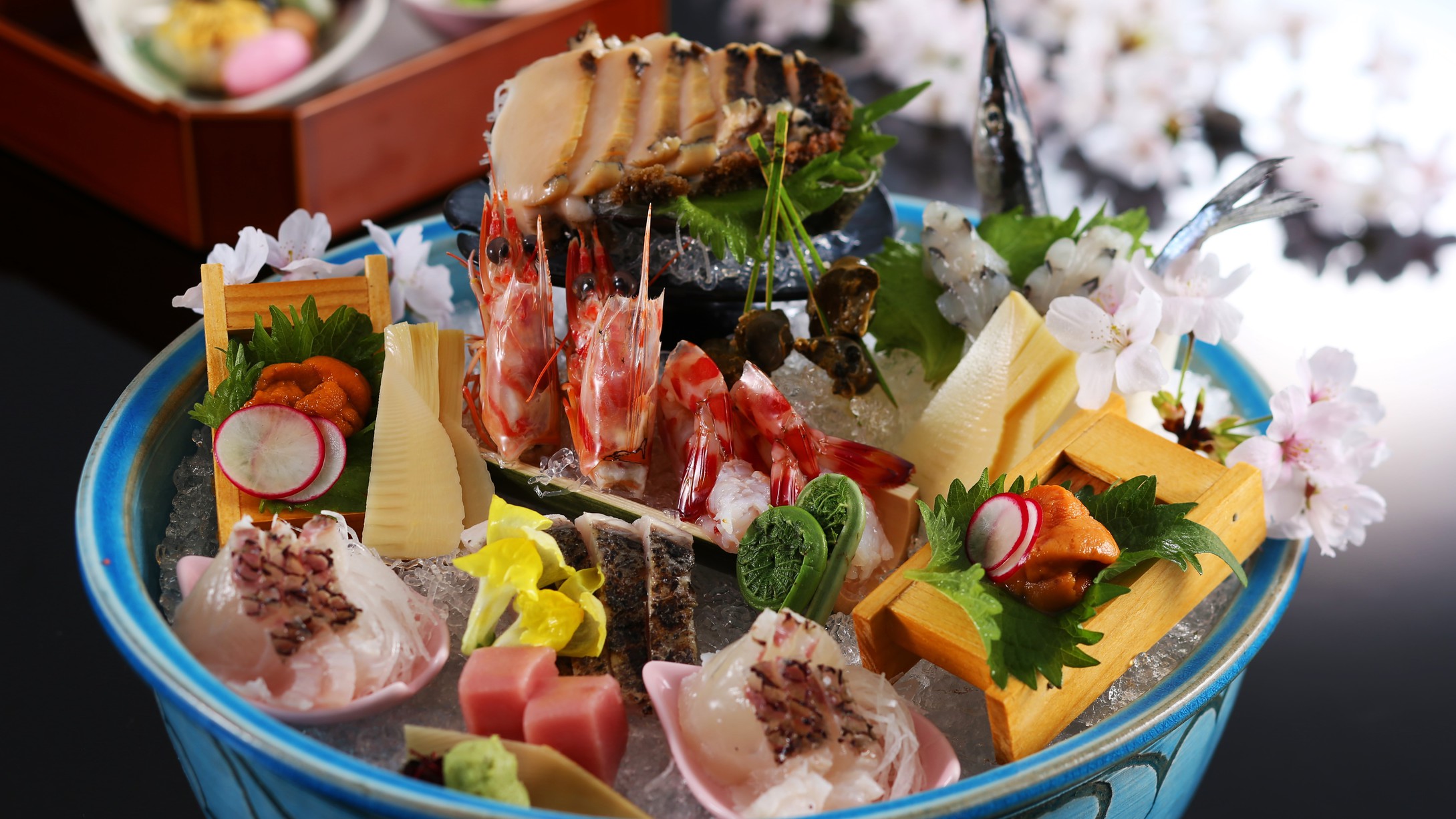 【料理一例】新鮮な海の幸を豪華に盛り込んだ盛合せ