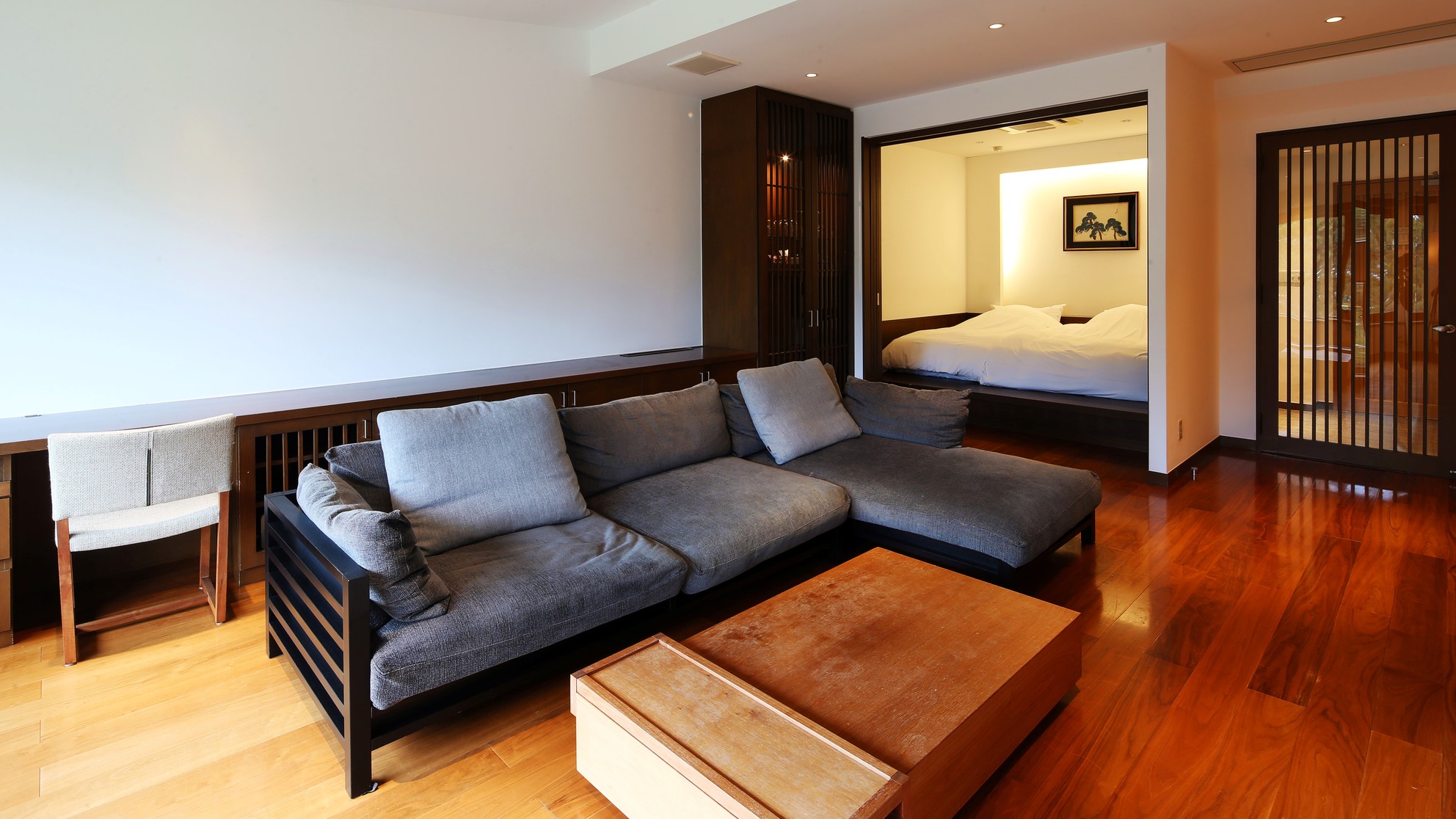 【特別室空のみどり】ゆったりとしたリビング