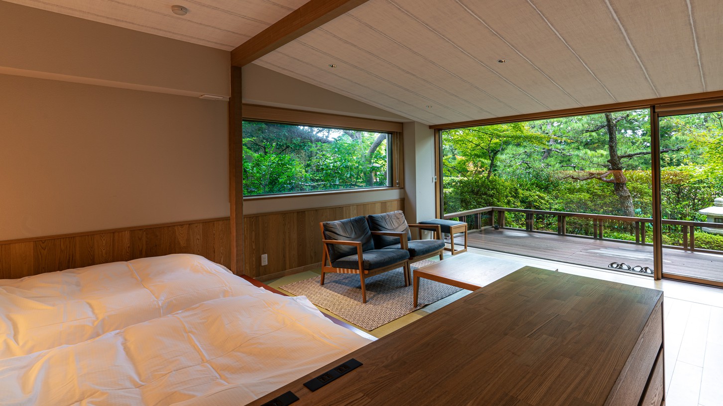 「舞の棟和モダン」1階天橋立を望むモダンなお部屋でゆったりとした時間をお過ごしください。