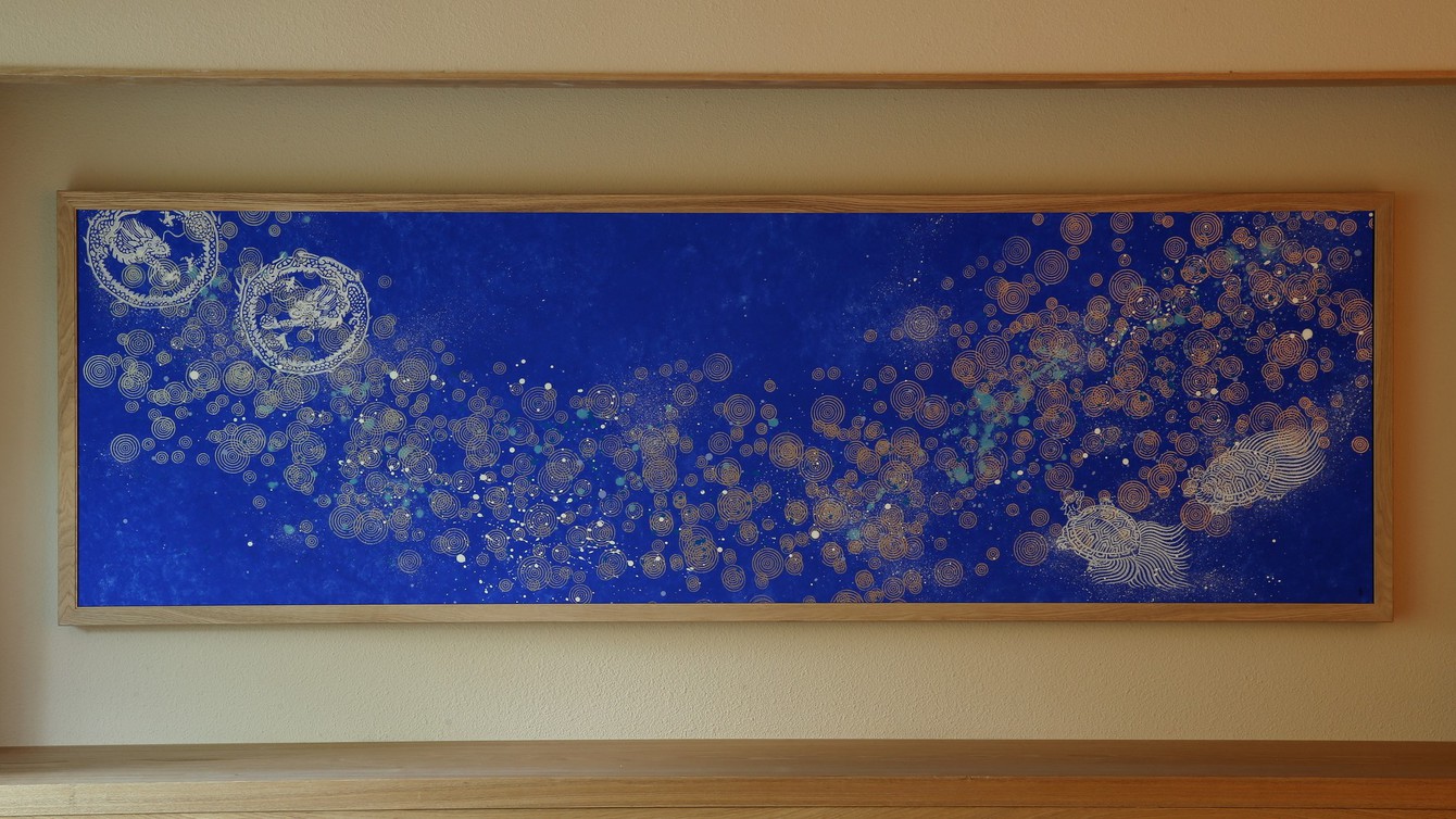 【舞の棟和モダン】京文化の「唐紙（からかみ）」部屋毎に異なる作品を配置しています