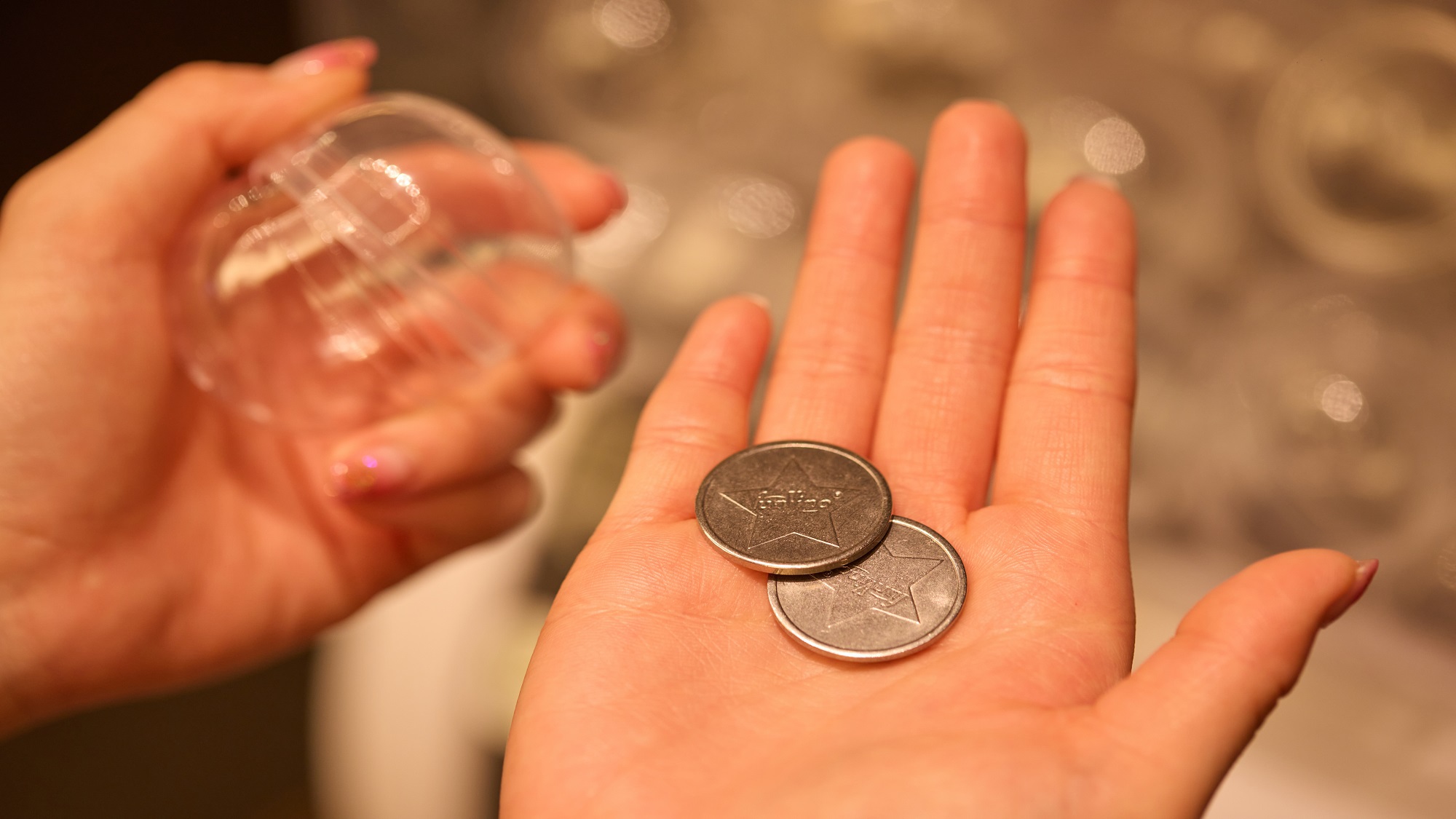 セルフ式ミニバー専用コイン専用コインは300円でコイン2枚（2杯分）