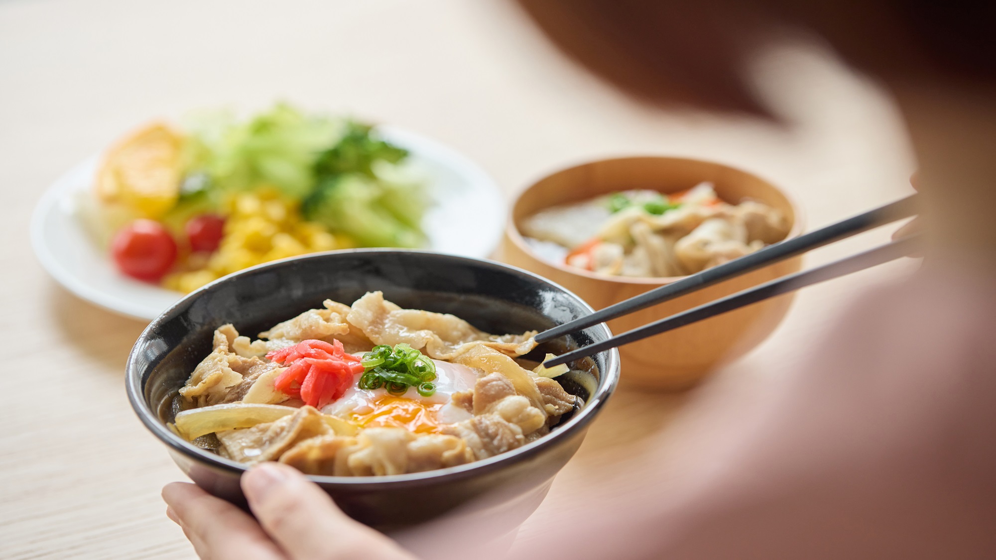 神戸の高尾牧場の「神戸ポーク」を使った豚丼