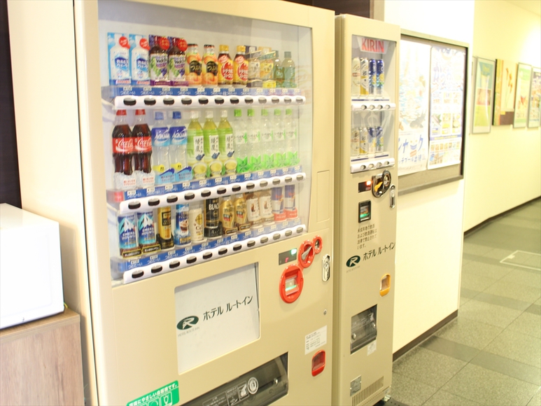 本館：自動販売機