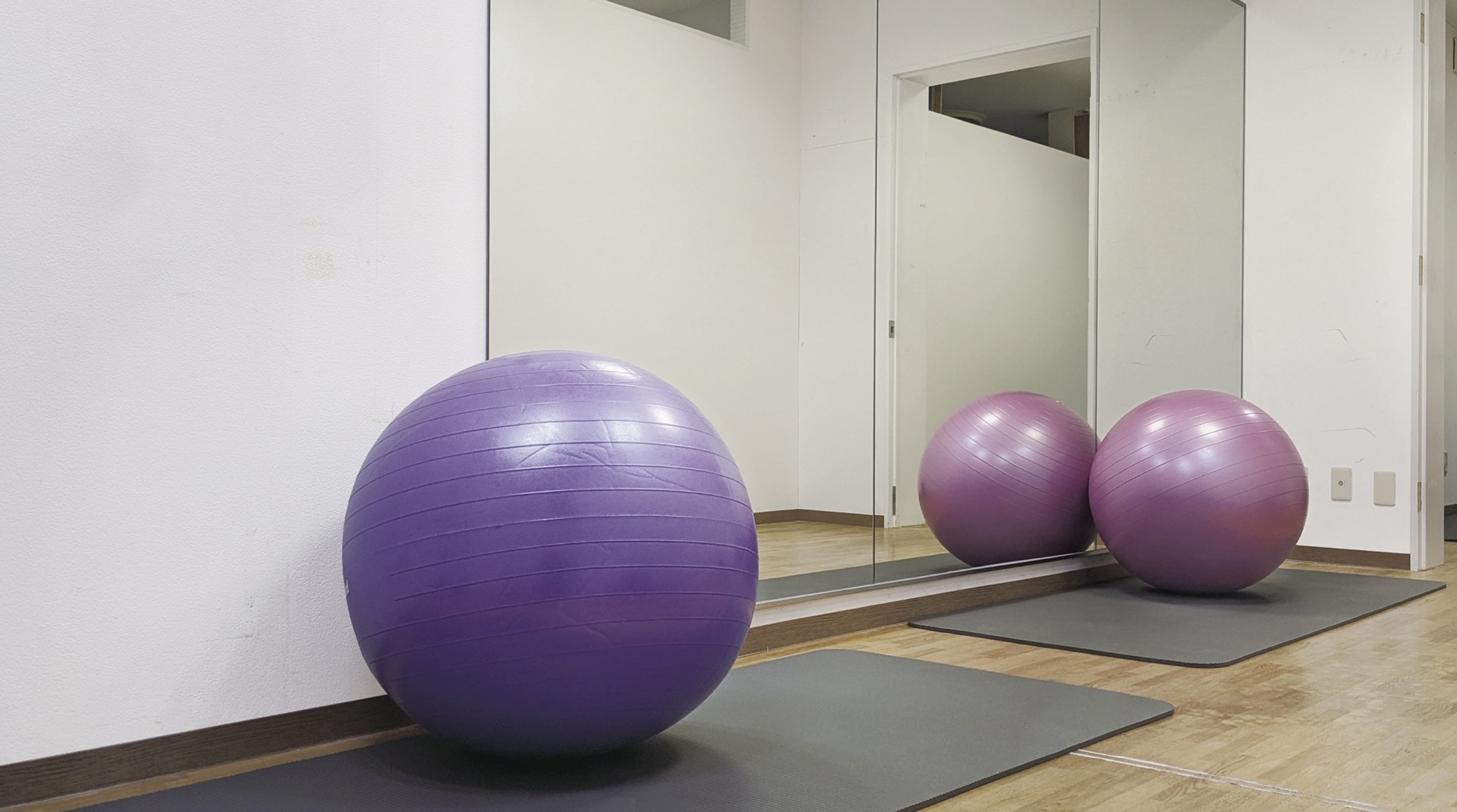 館内ジム バランスボール