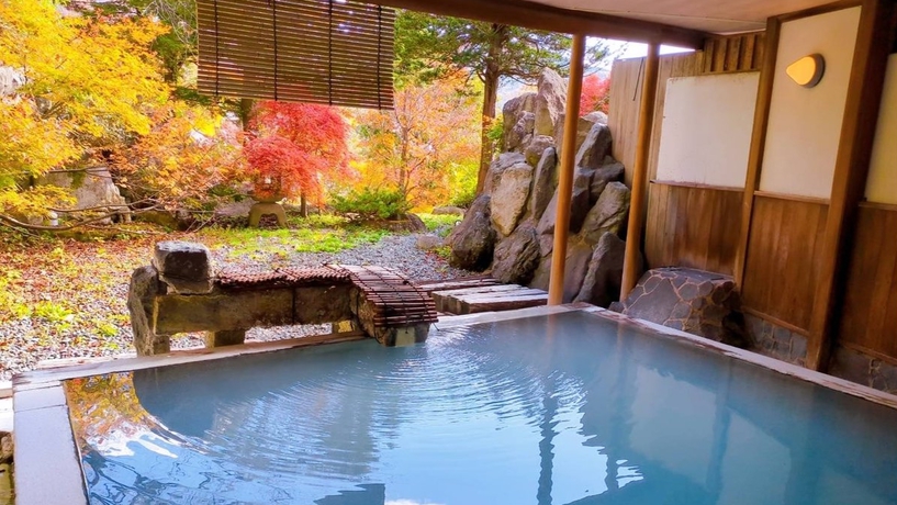 秋の露天風呂