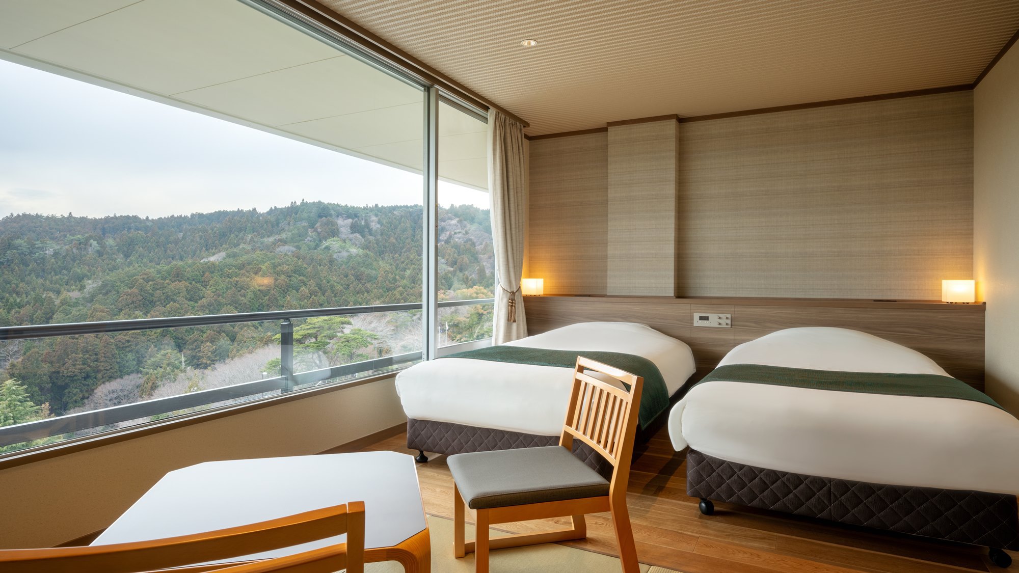 *【山側/和洋室】2024年4月リニューアル！松島の森林エリアを眺めるお部屋です。