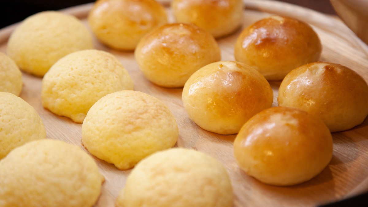 【朝食】サクサククロワッサンなどの種類豊富なパン
