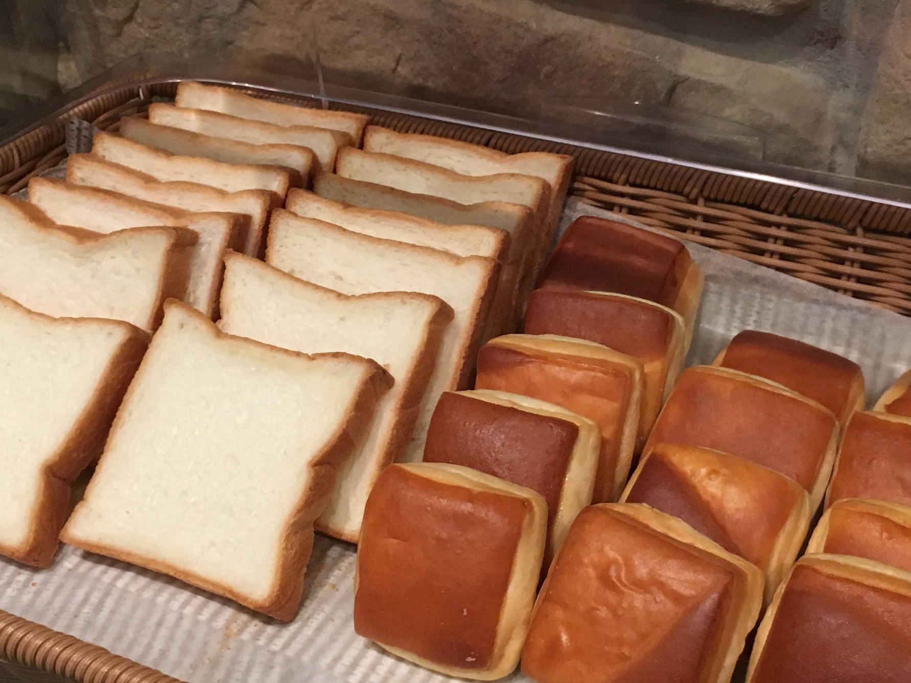 【朝食】洋食派のお客様にパンのご用意もございます♪