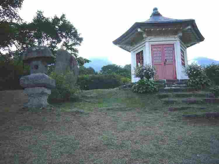 岡倉天心堂秋