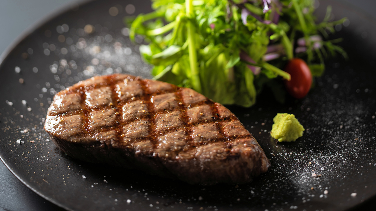 【お食事】お酒が進むグリル料理／和牛ステーキ