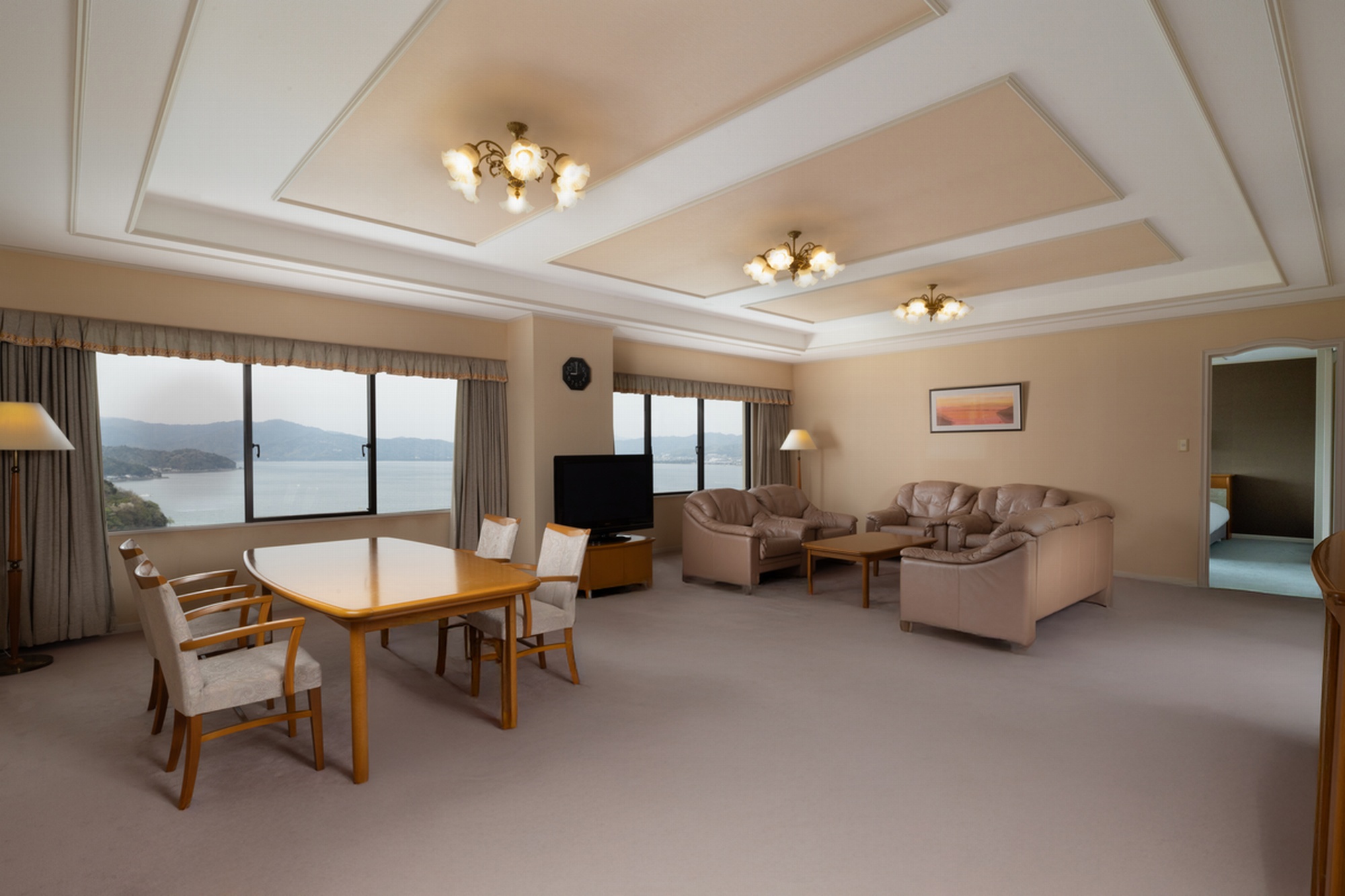 クラシックデラックススイートリビングルーム