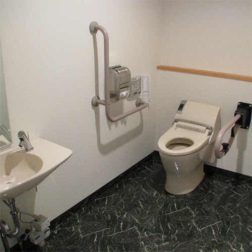 客室完備のトイレ・バス