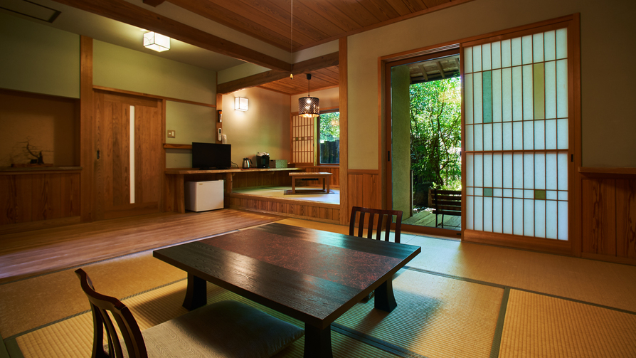 Ota Onsen Hanareyado Yamasaki Ota Onsen Hanareyado Yamasaki is conveniently located in the popular Kurokawa area. The property features a wide range of facilities to make your stay a pleasant experience. Fax or photo copying in bu