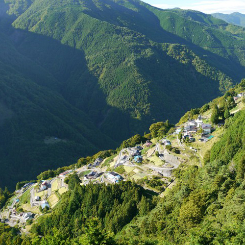 日本のチロル下栗の里