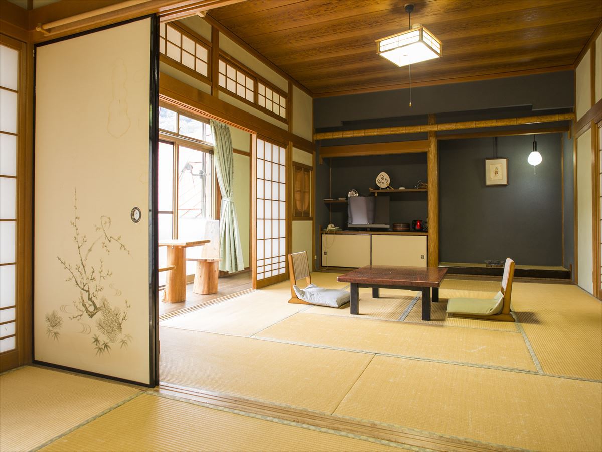 Dorogawa Onsen Kinokuniya-Jinpachi Ryokan Dorogawa Onsen Ryokan Kinokuniya Jinpachi is a popular choice amongst travelers in Yoshino, whether exploring or just passing through. The property has everything you need for a comfortable stay. Fax 