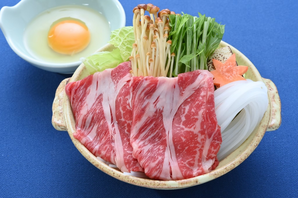 別注料理黒毛和牛すき鍋卵付き（1人前）