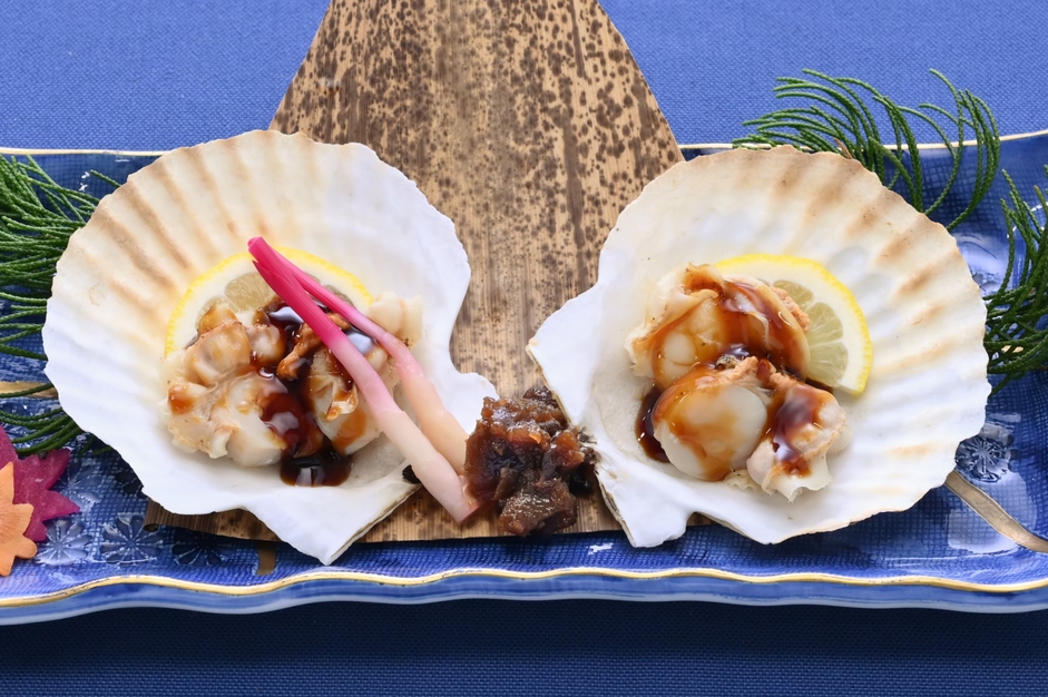 別注料理焼き帆立（２ケ）