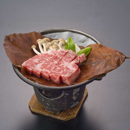 Ａ５等級の飛騨牛朴葉味噌ステーキ（一例）