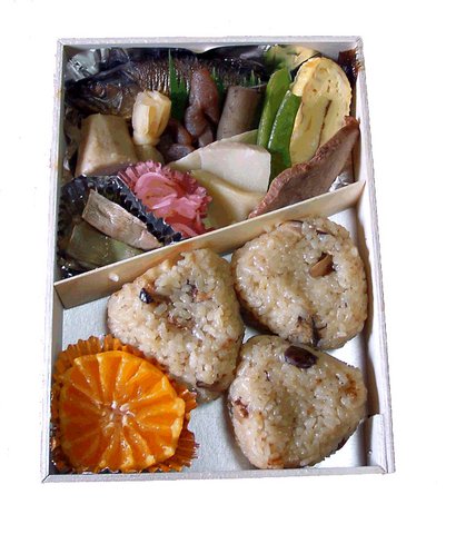 マツタケおにぎり弁当