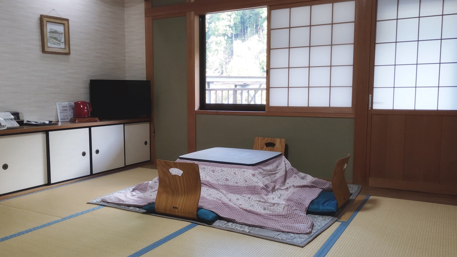 *【和室7.5畳（一例）】冬期はお部屋にこたつをご用意いたします