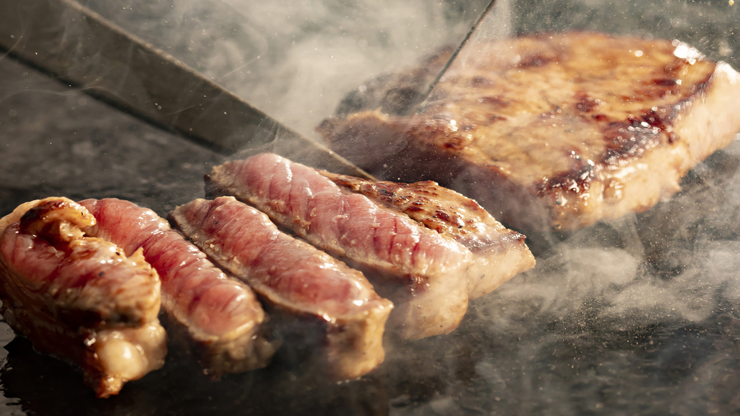 【夏恒例！サマーバイキング】夕食は和洋中バイキング！地のもの朝食とともに夏のステイをお愉しみください